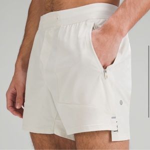 Lululemon license to train men’s shorts size m